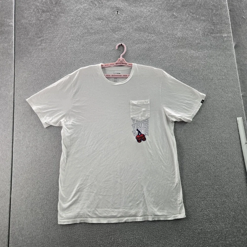 Vans Men Shirt X-LARGE White Cherry‎ Heart Chest Graphic Embroidery Slim Varsity